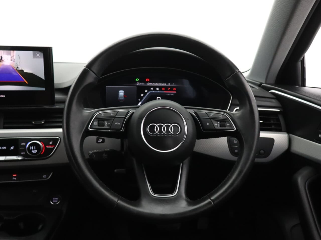 Audi A4 Avant 2.0 TFSI 35 Technik — image 16