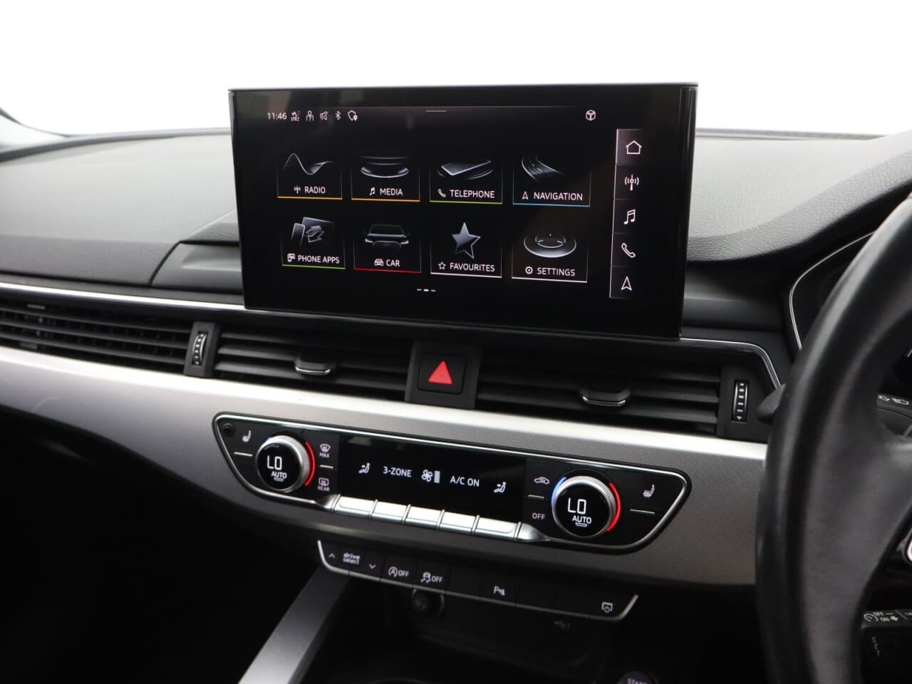 Audi A4 Avant 2.0 TFSI 35 Technik — image 21