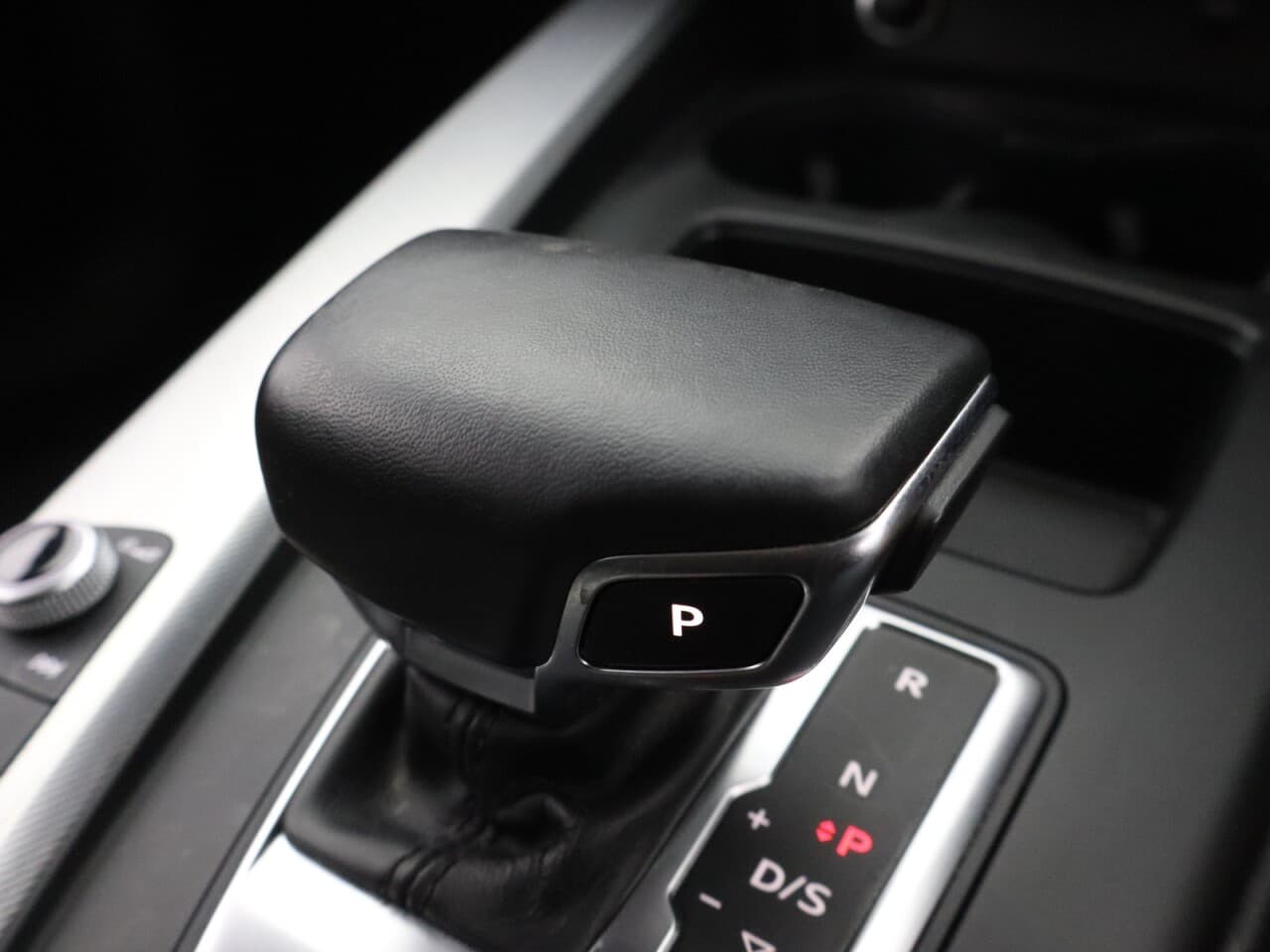 Audi A4 Avant 2.0 TFSI 35 Technik — image 23