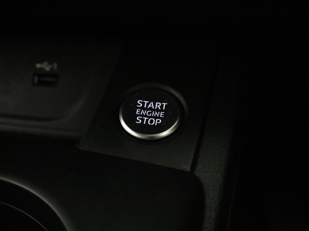 Audi A4 Avant 2.0 TFSI 35 Technik — image 27