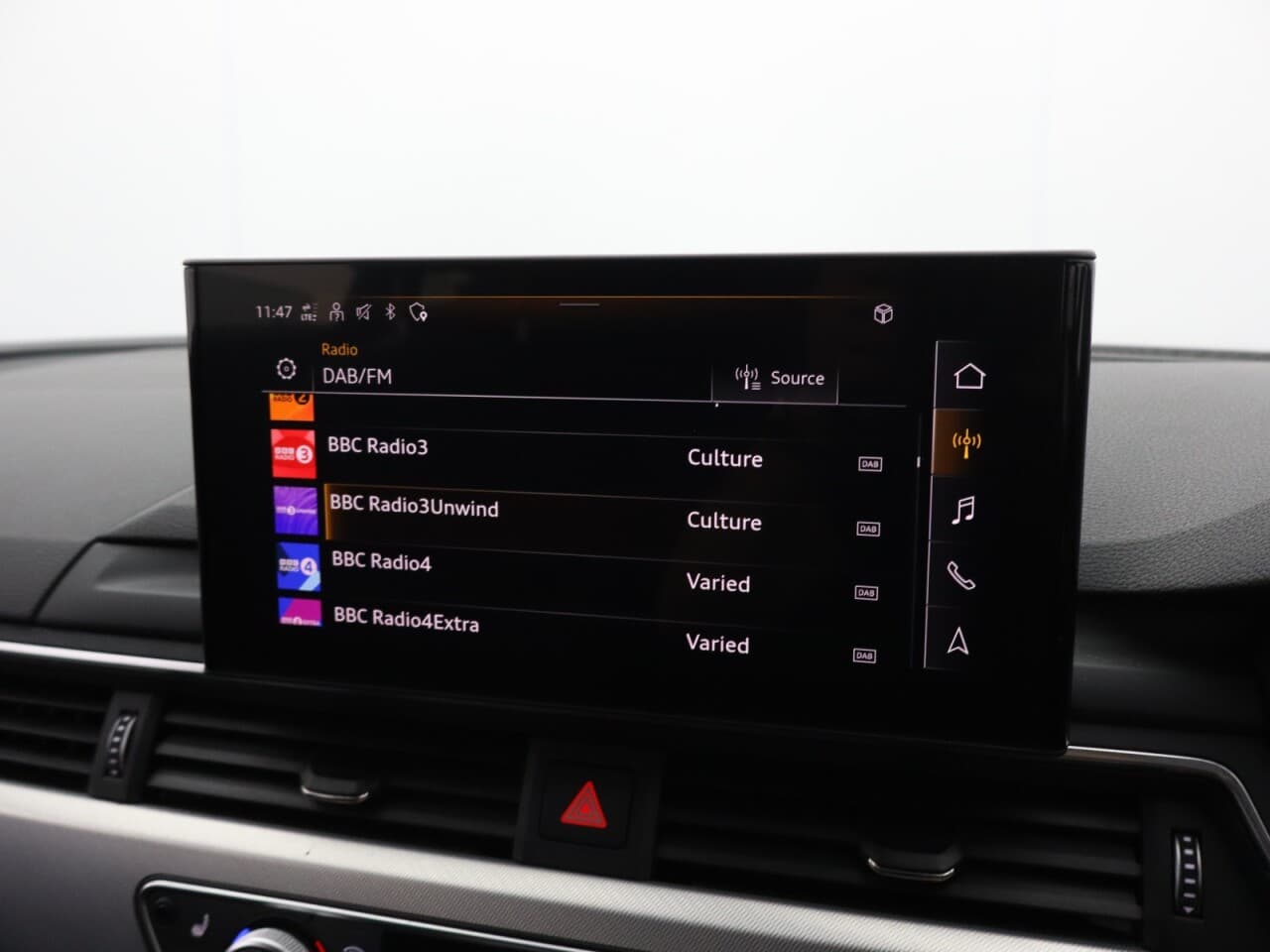 Audi A4 Avant 2.0 TFSI 35 Technik — image 34