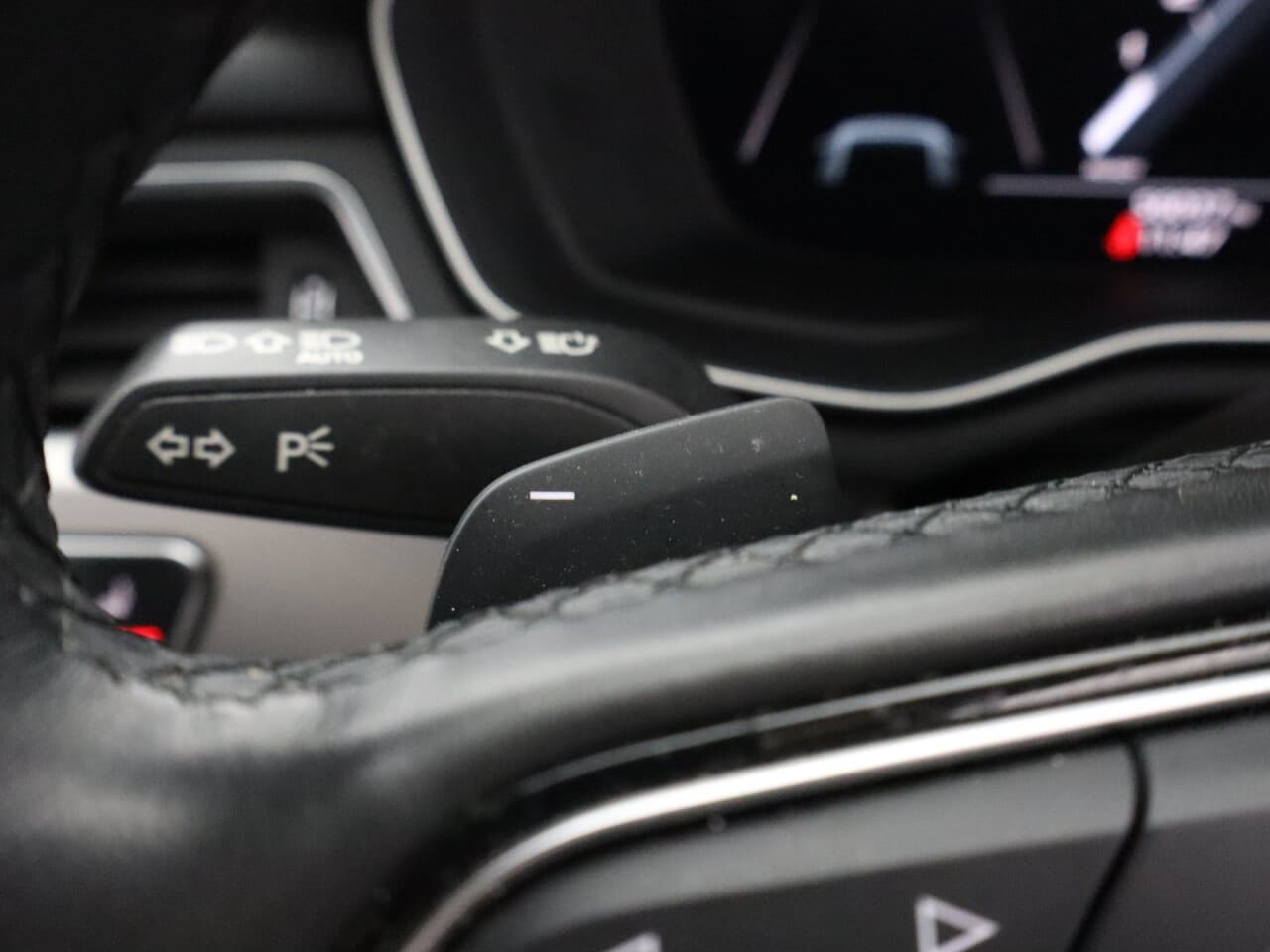 Audi A4 Avant 2.0 TFSI 35 Technik — image 36