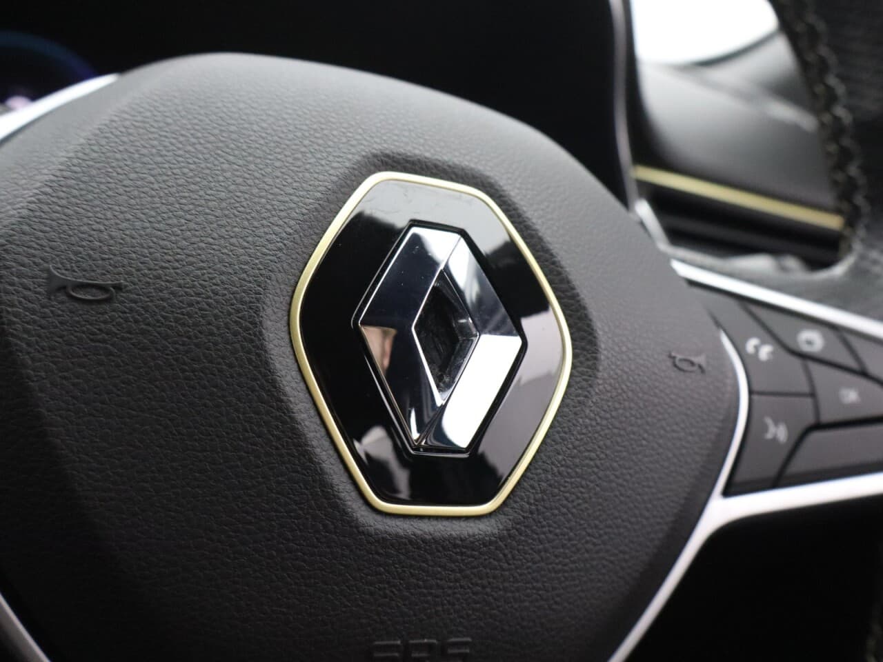 Renault Arkana 1.6 E-TECH E-Tech engineered — image 17