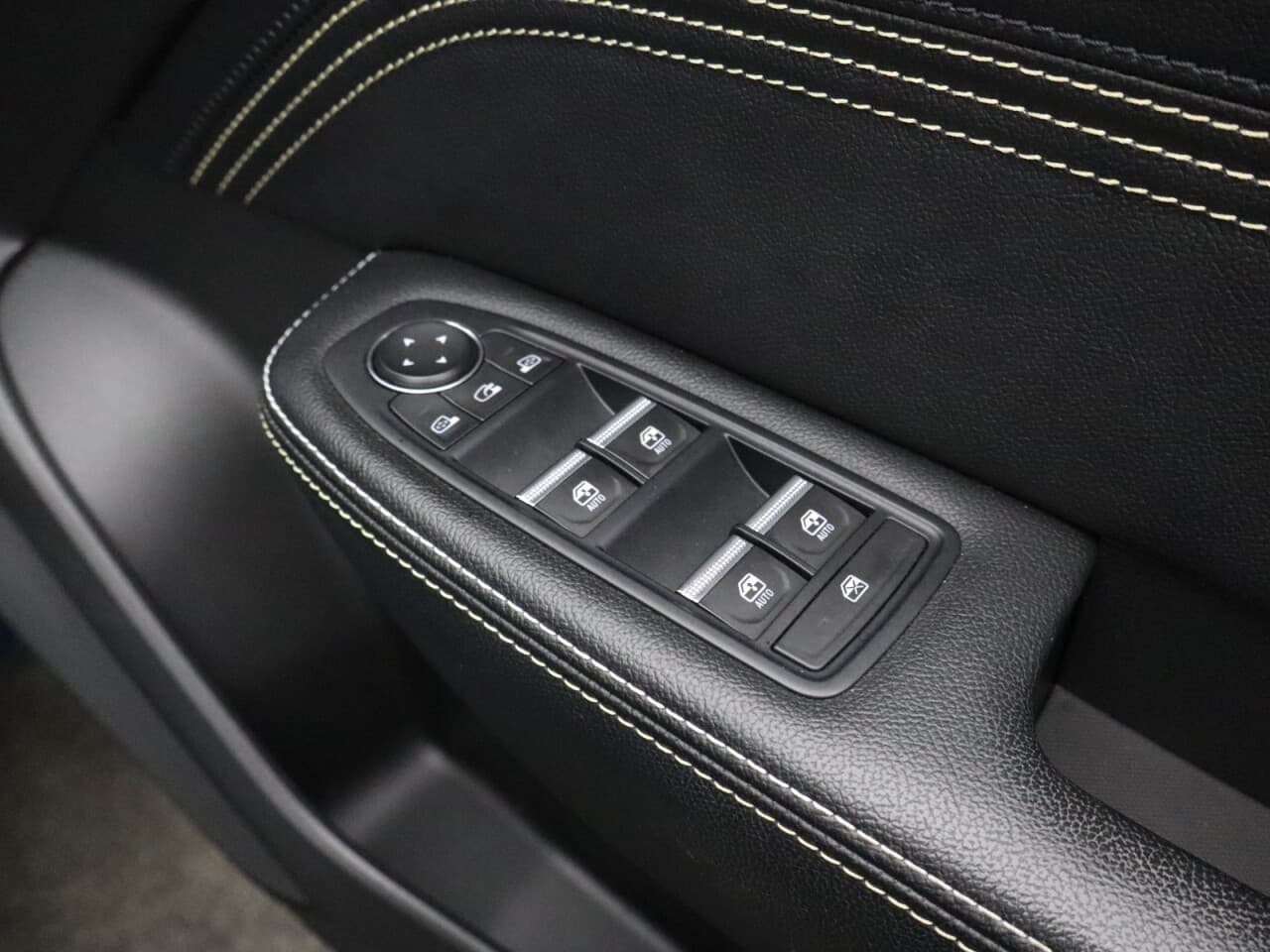 Renault Arkana 1.6 E-TECH E-Tech engineered — image 45