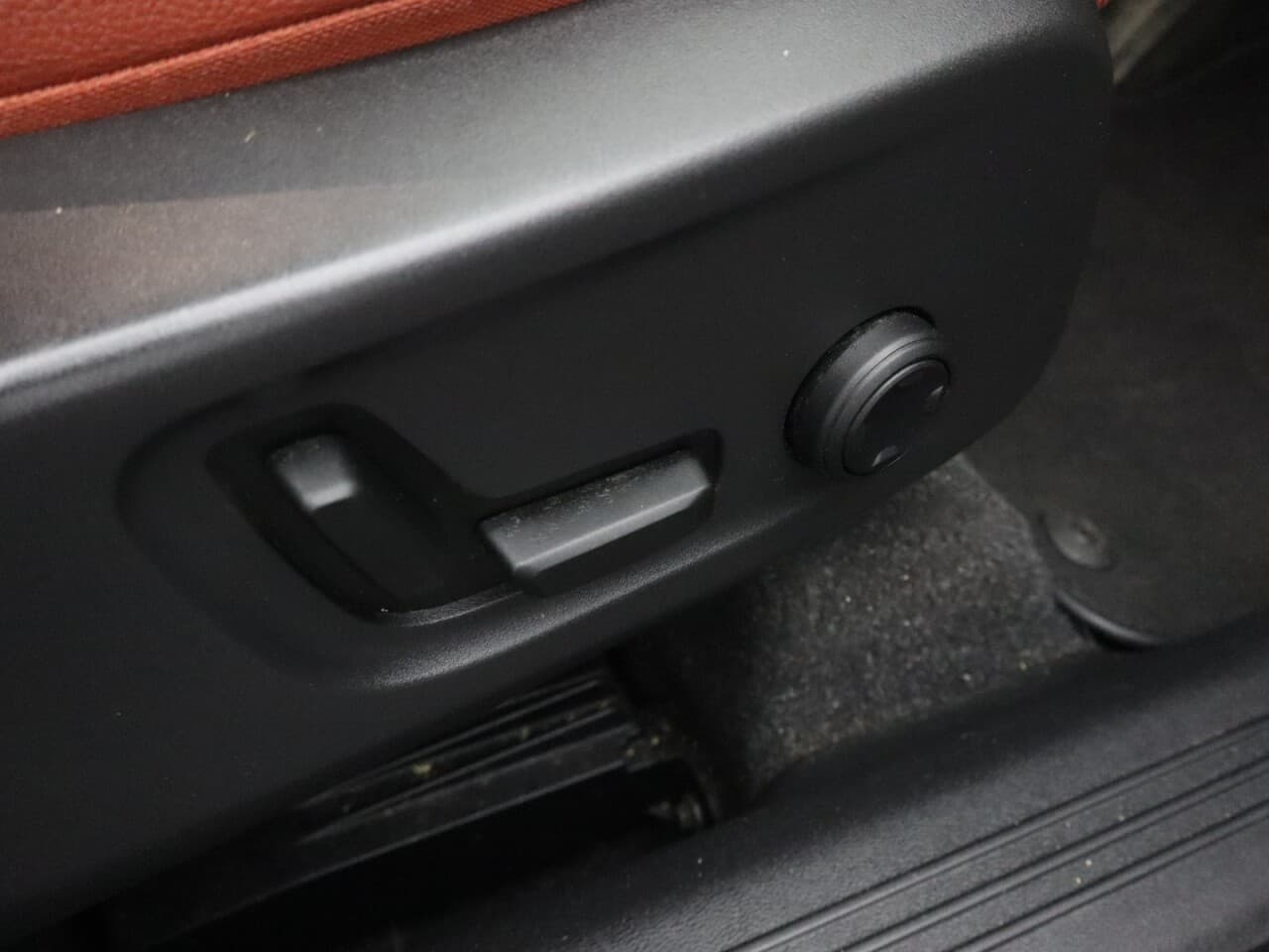 Volvo XC40 2.0 B4 MHEV Inscription Pro — image 51