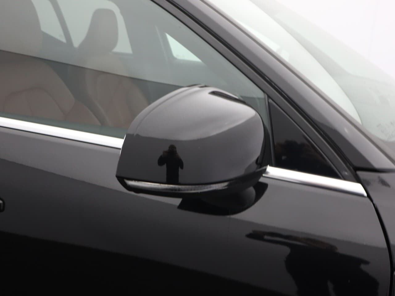Volvo XC40 2.0 B4 MHEV Inscription Pro — image 54