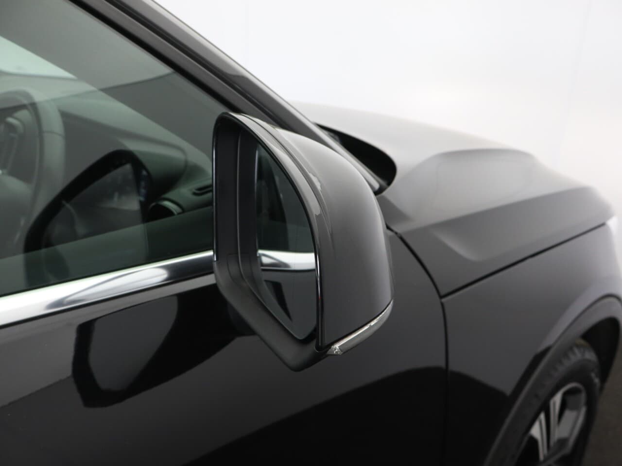 Volvo XC40 2.0 B4 MHEV Inscription Pro — image 56