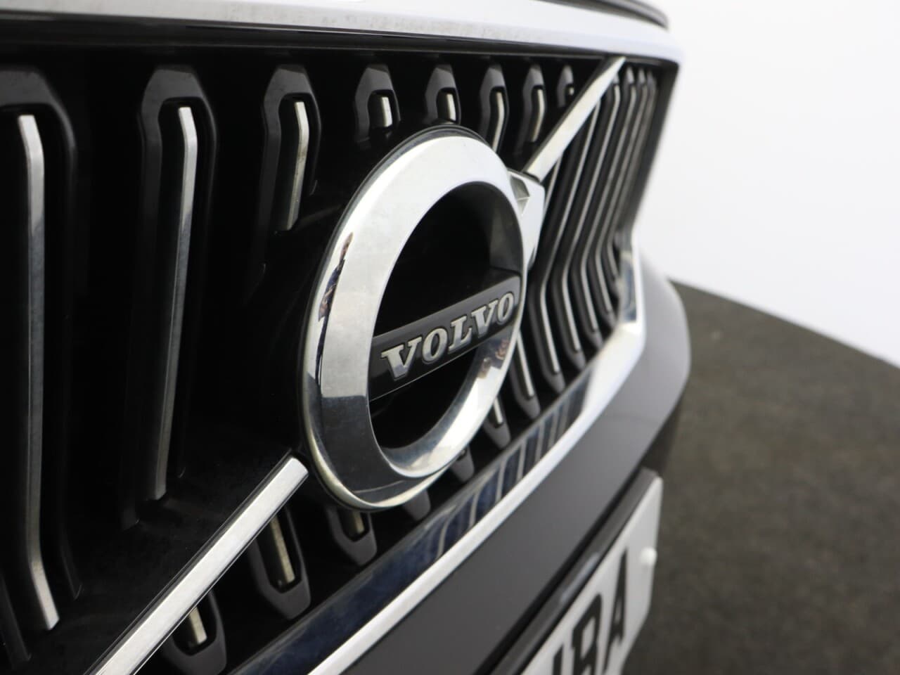 Volvo XC40 2.0 B4 MHEV Inscription Pro — image 61