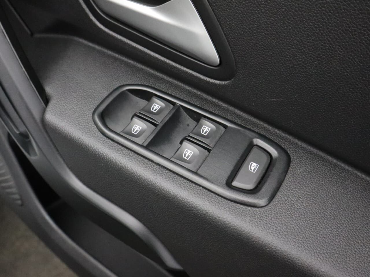 Dacia Duster 1.0 TCe Expression — image 43