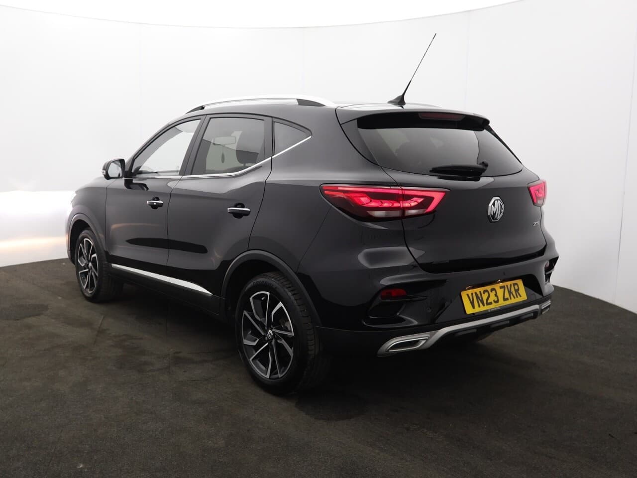 MG MG Zs 1.0 T-GDI Exclusive — image 8
