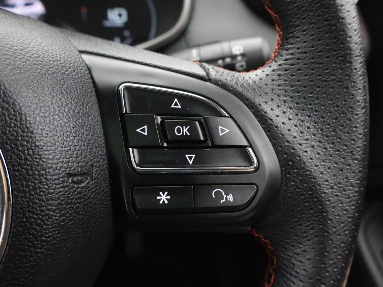MG MG Zs 1.0 T-GDI Exclusive — image 18