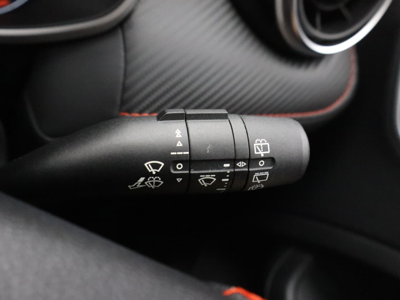 MG MG Zs 1.0 T-GDI Exclusive — image 39
