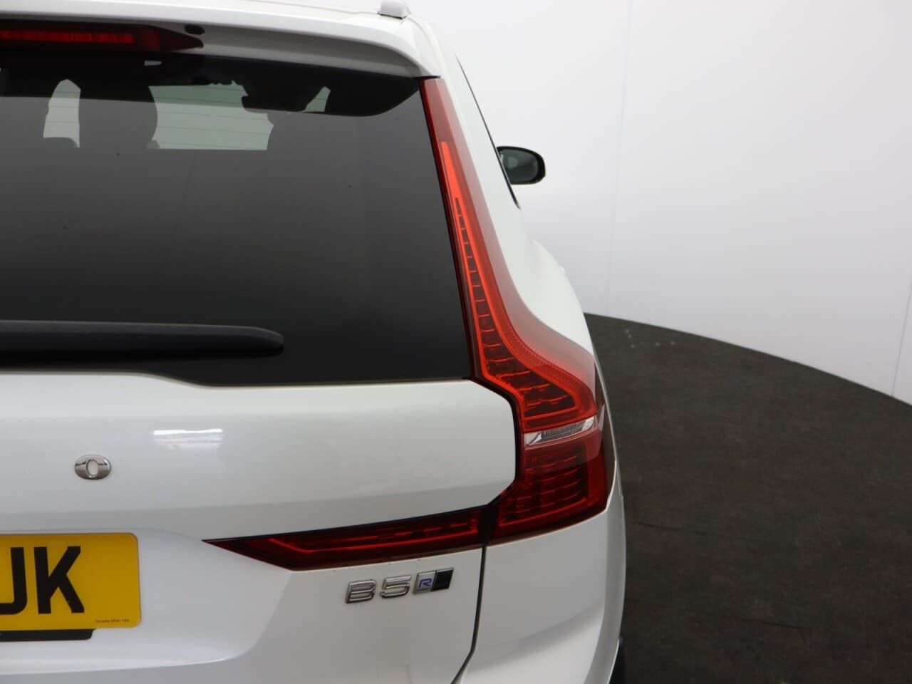 Volvo XC60 2.0 B5 MHEV R-Design Pro — image 70