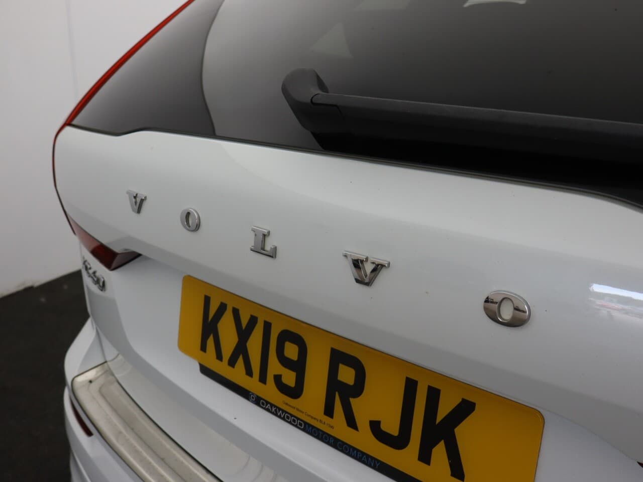 Volvo XC60 2.0 B5 MHEV R-Design Pro — image 71