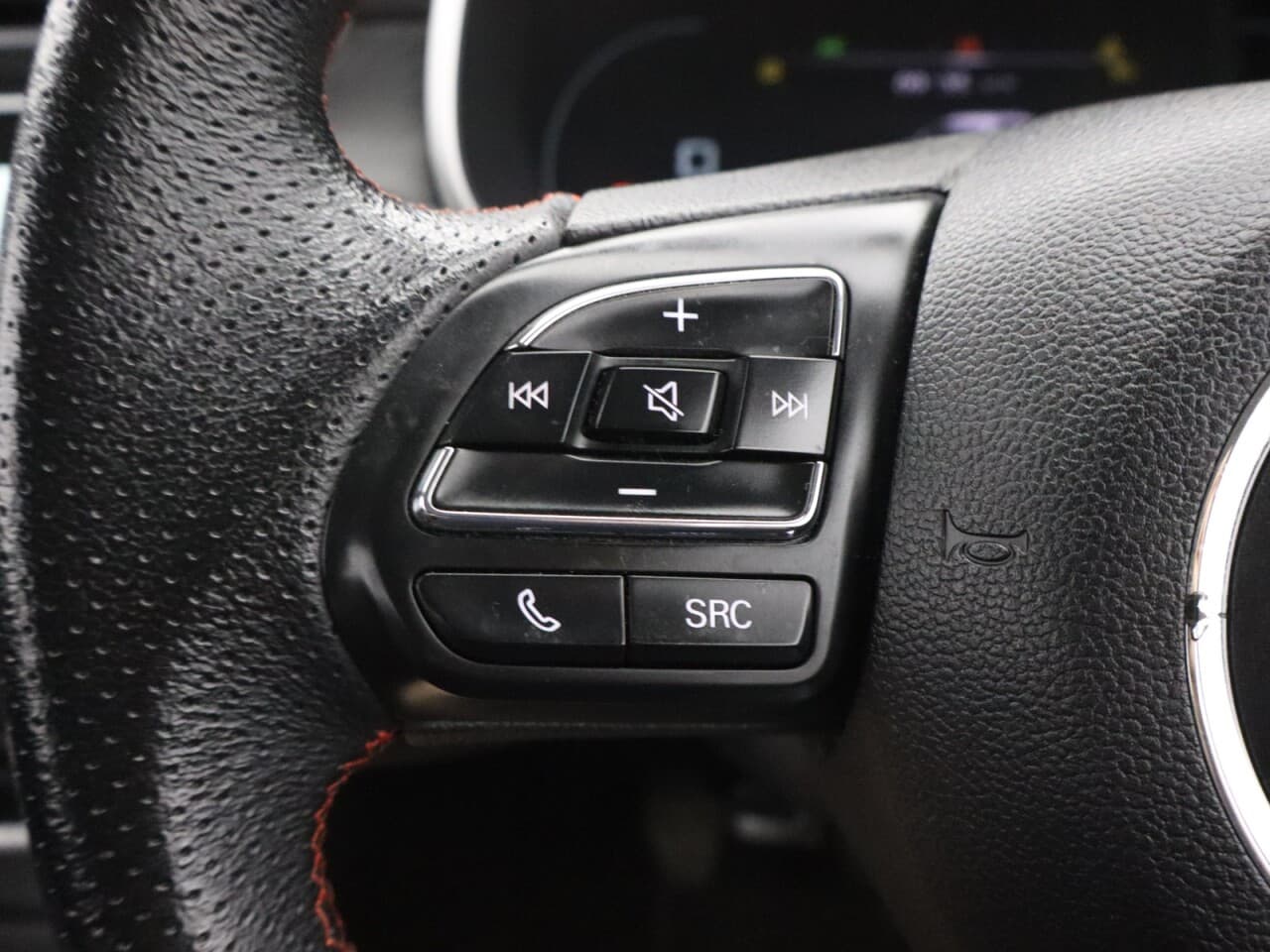 MG MG Zs 1.0 T-GDI Exclusive — image 17