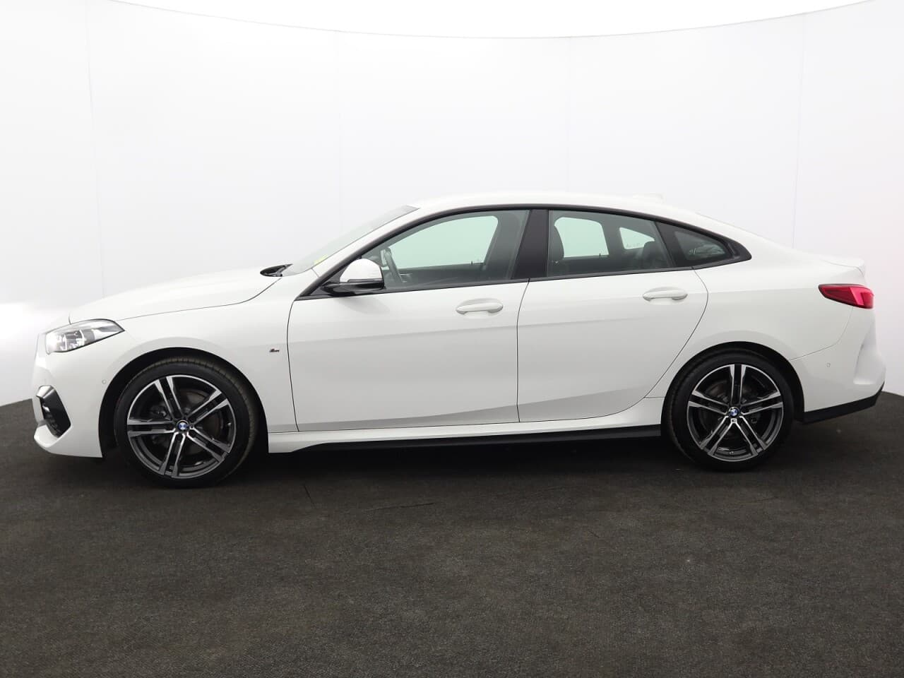 BMW 2 Series Gran Coupe 1.5 218i M Sport — image 6