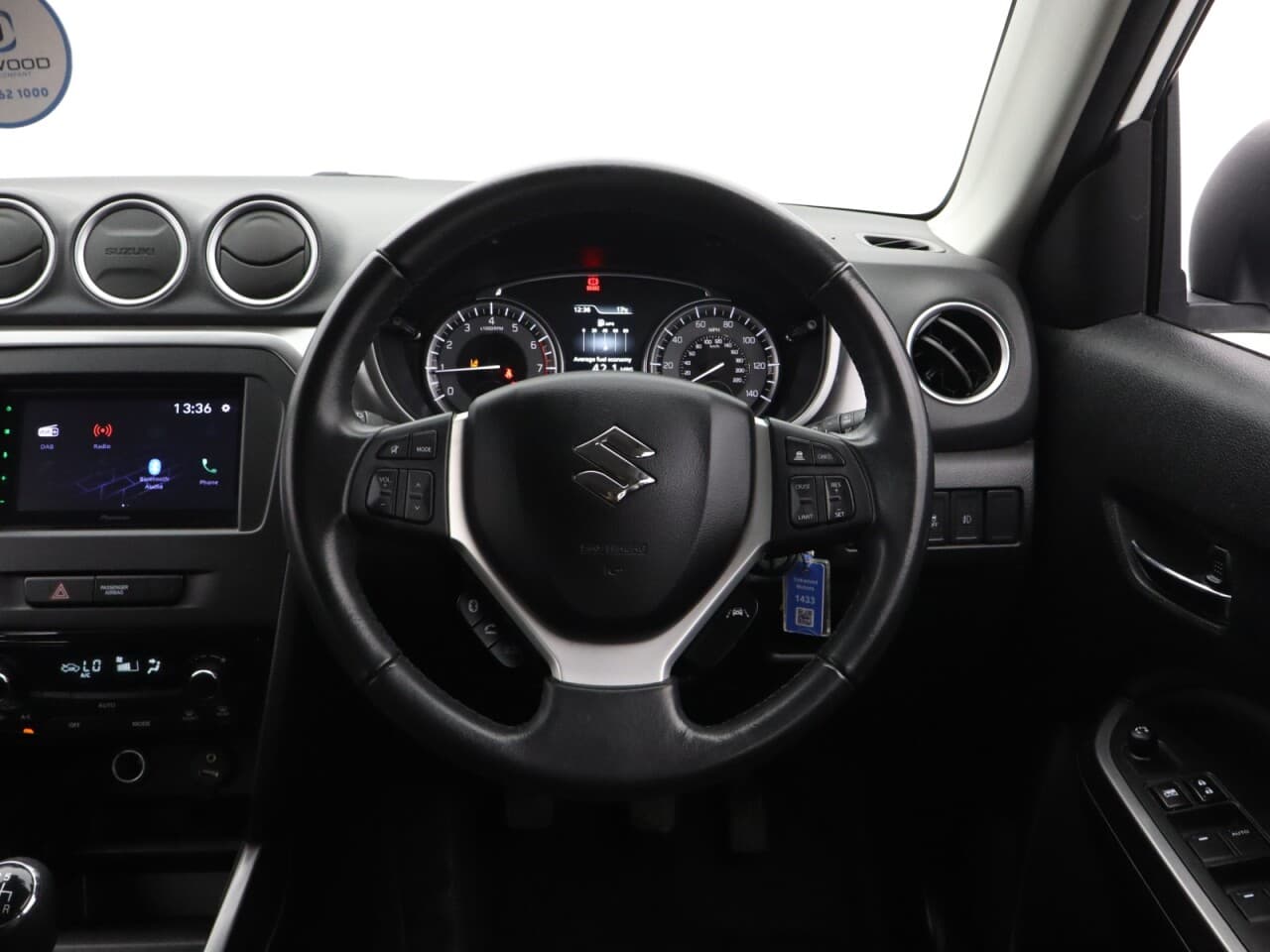 Suzuki Vitara 1.4 Boosterjet MHEV SZ-T — image 16