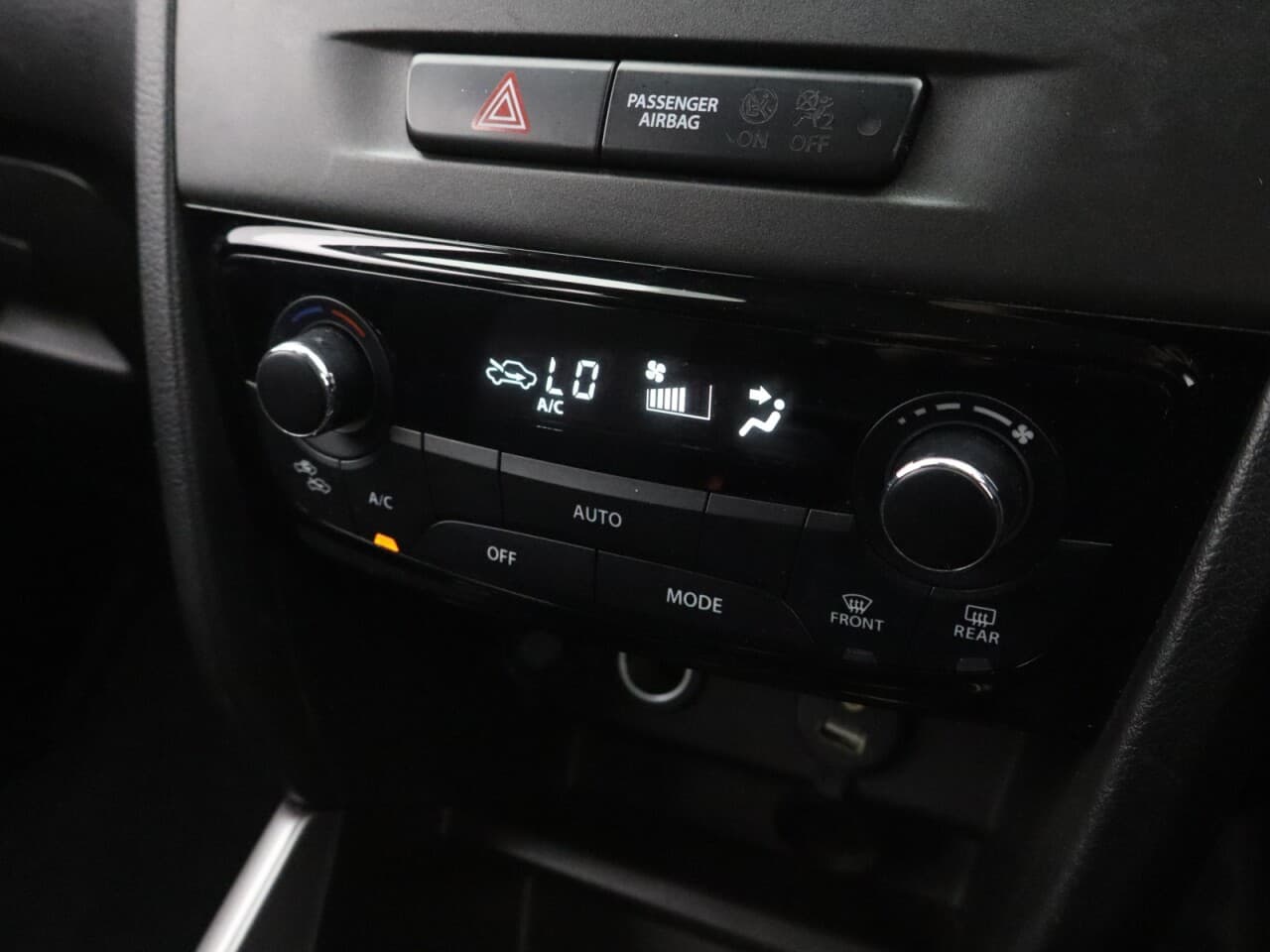 Suzuki Vitara 1.4 Boosterjet MHEV SZ-T — image 29