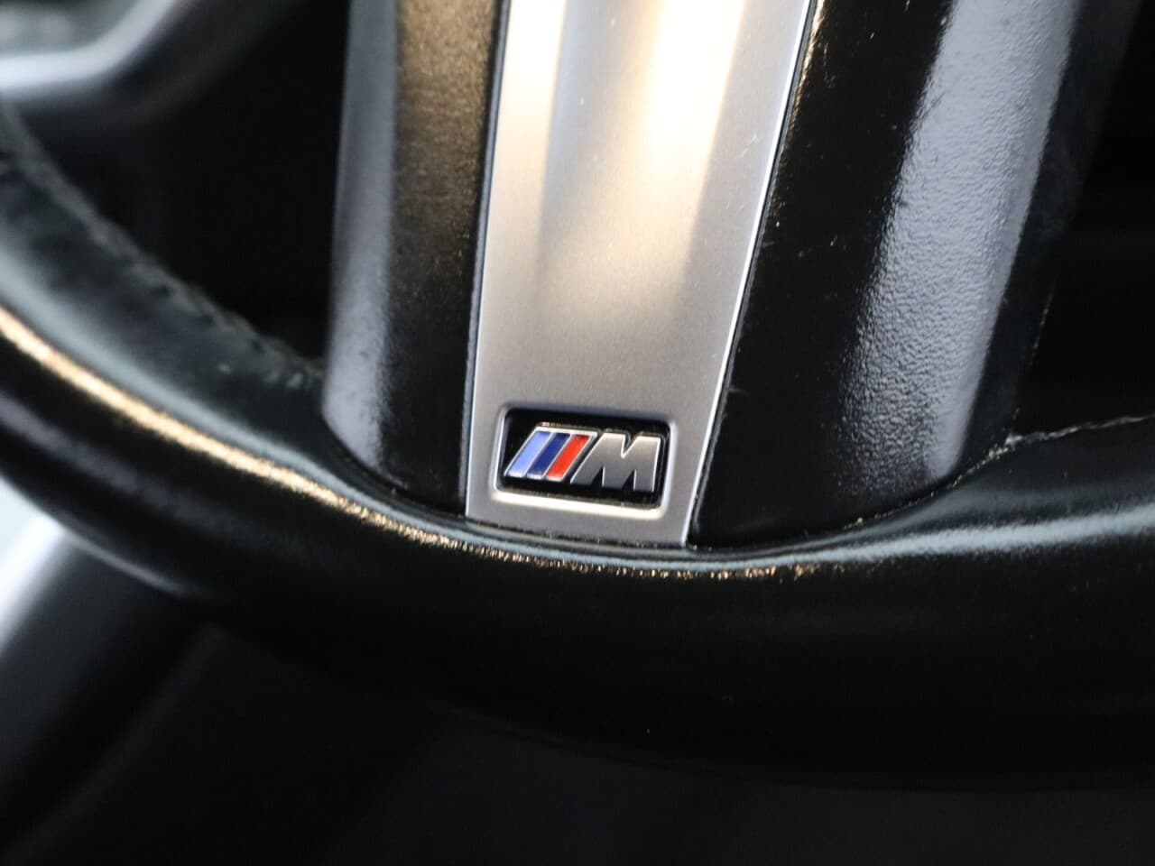 BMW 3 Series 2.0 330e 12kWh M Sport Pro Edition — image 18