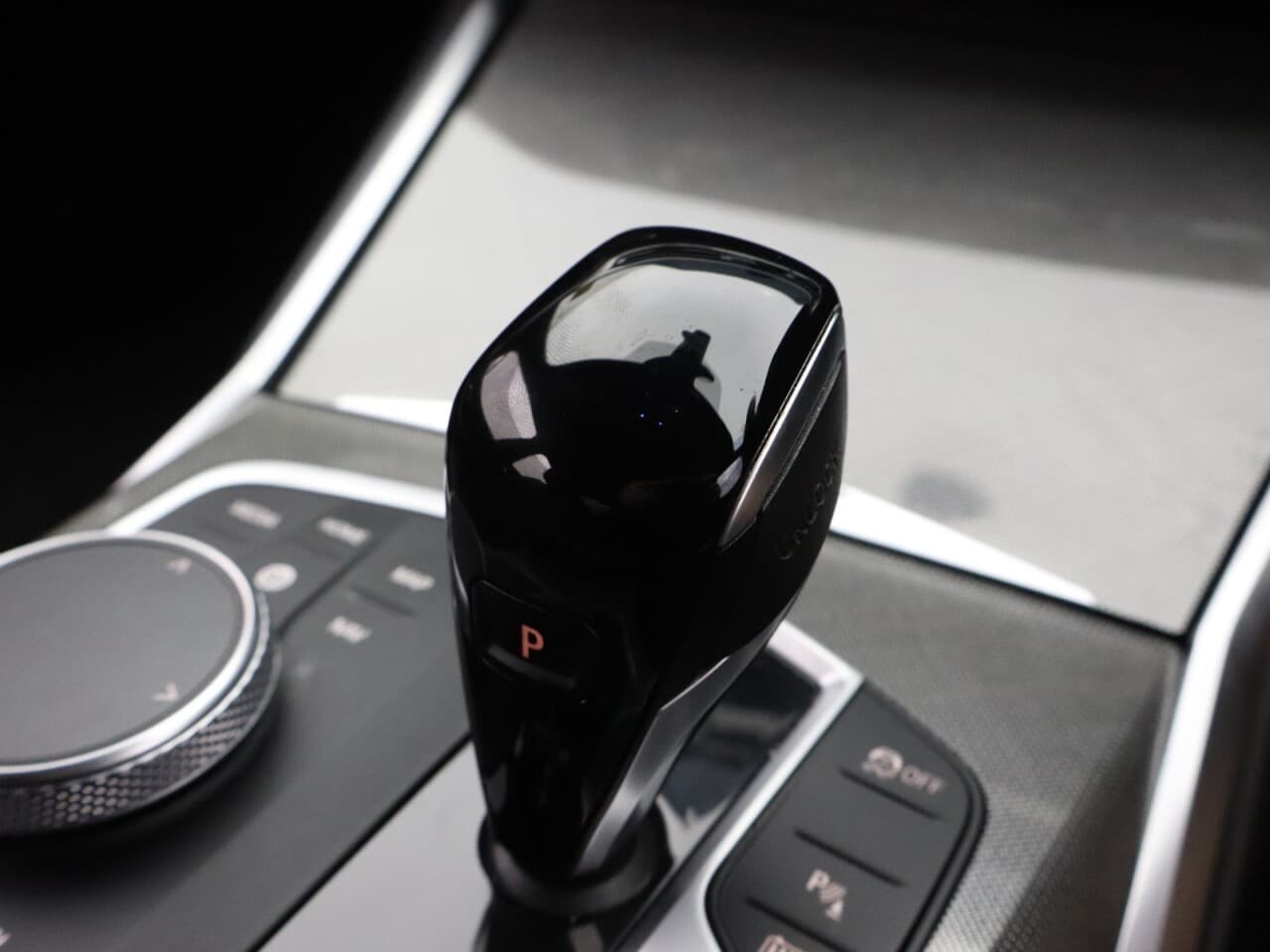 BMW 3 Series 2.0 330e 12kWh M Sport Pro Edition — image 26