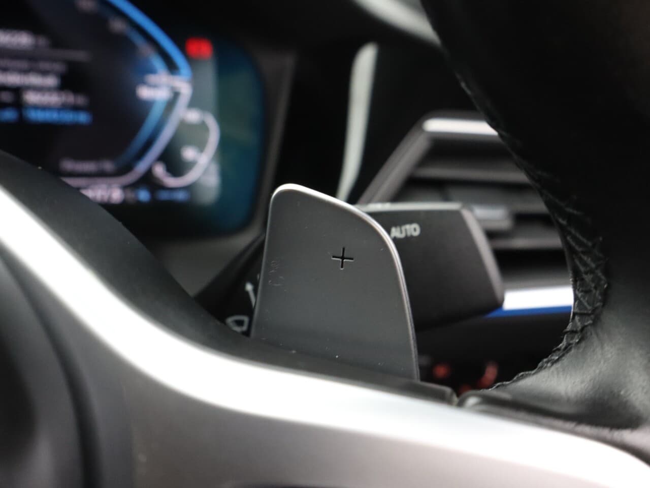 BMW 3 Series 2.0 330e 12kWh M Sport Pro Edition — image 44