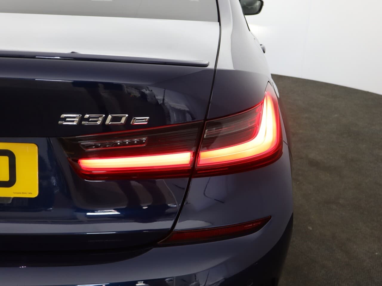 BMW 3 Series 2.0 330e 12kWh M Sport Pro Edition — image 62