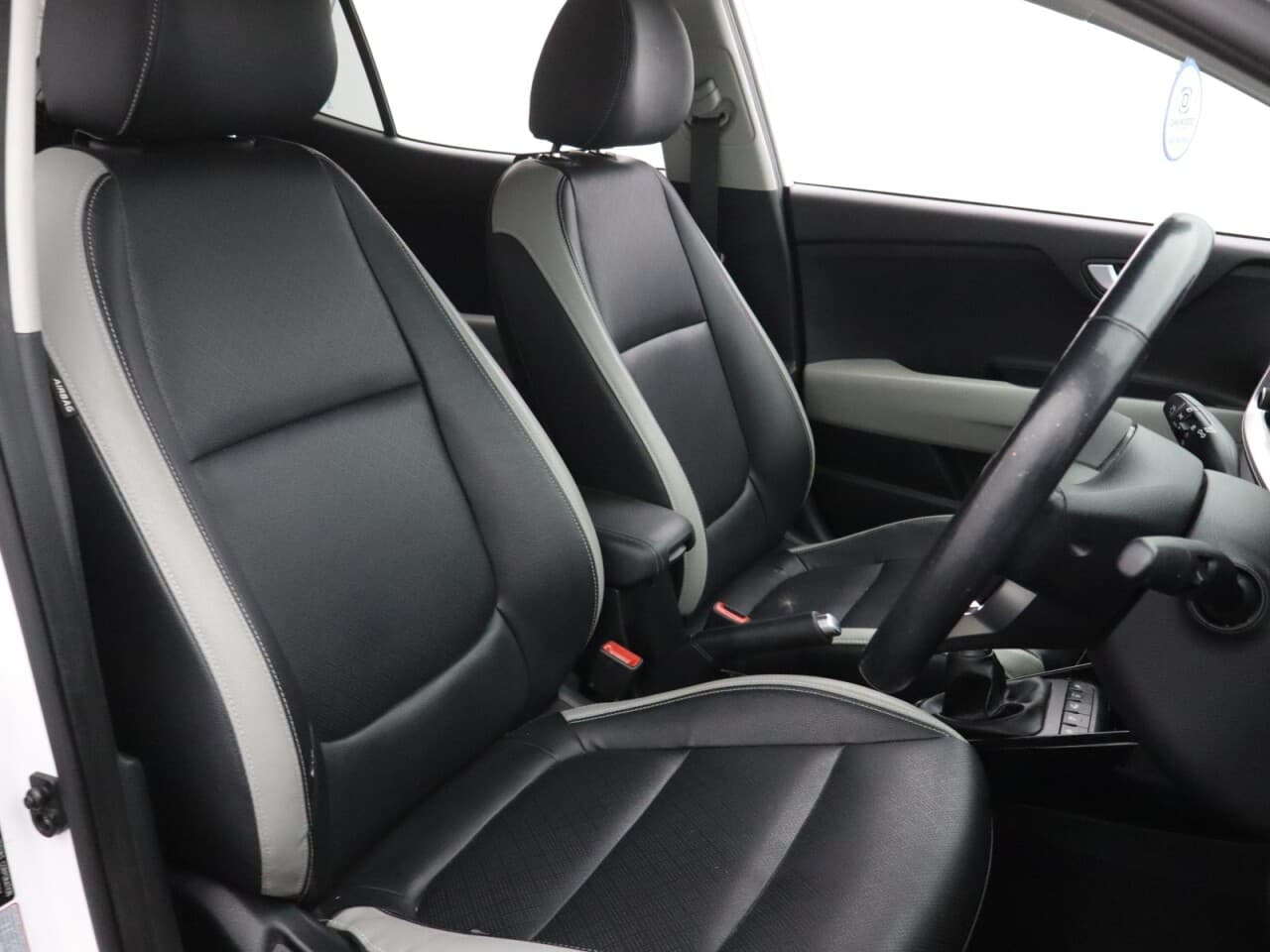 Kia Stonic 1.0 T-GDi 4 — image 15