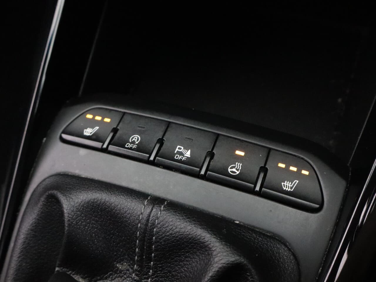 Kia Stonic 1.0 T-GDi 4 — image 27