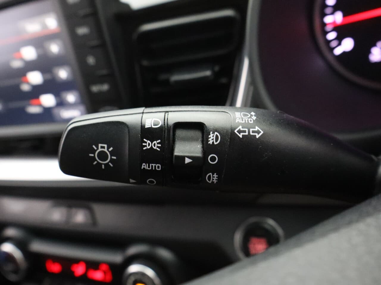 Kia Stonic 1.0 T-GDi 4 — image 35