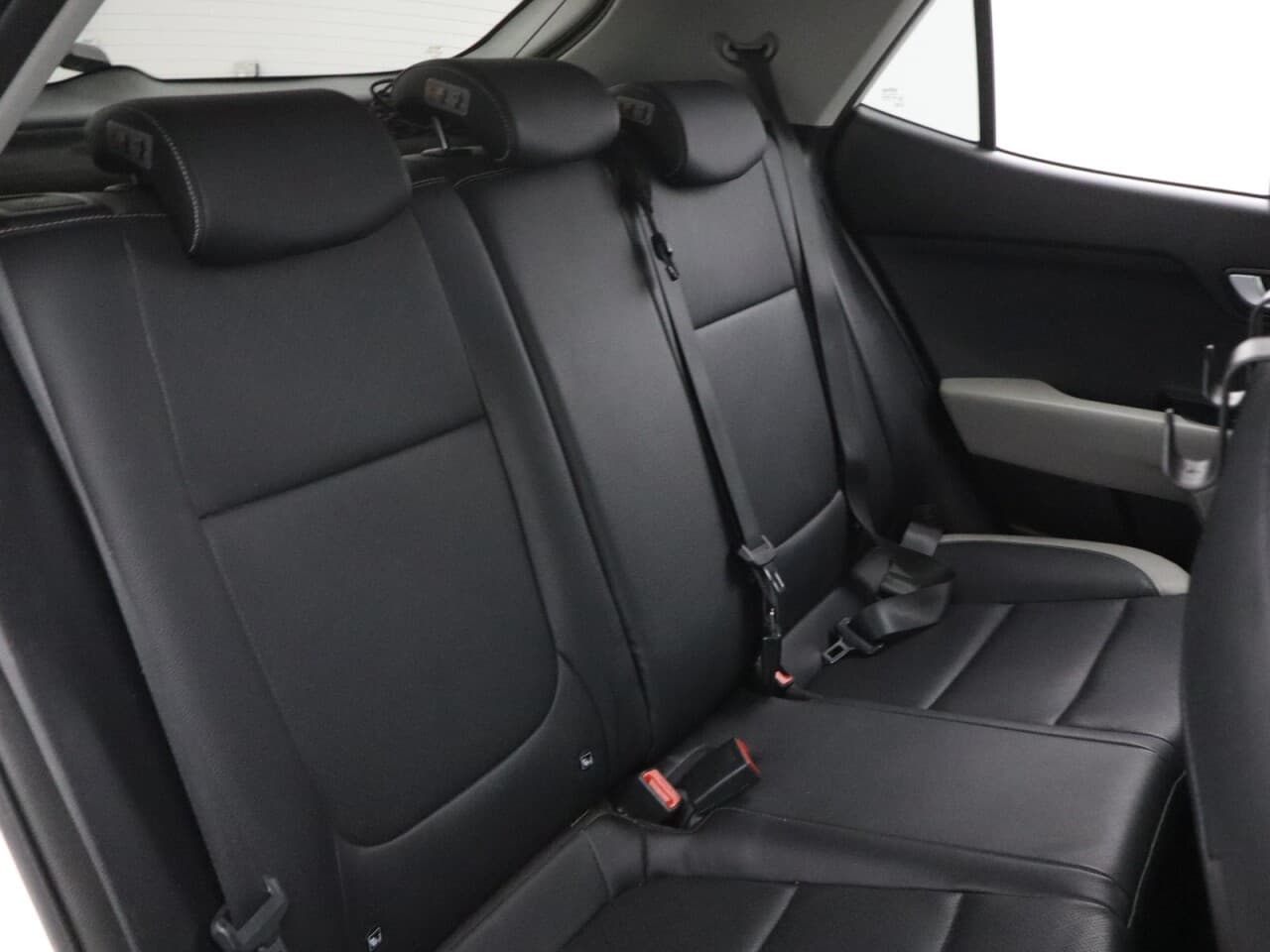 Kia Stonic 1.0 T-GDi 4 — image 41