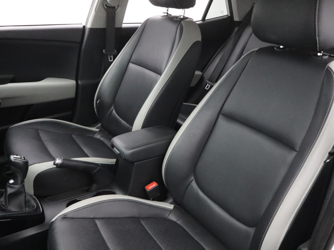 Kia Stonic 1.0 T-GDi 4 — image 40