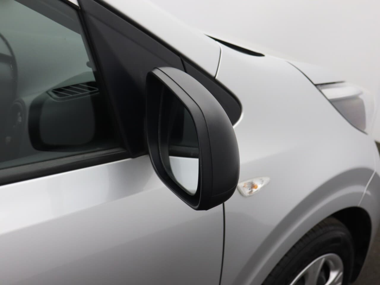 Kia Picanto 1.0 1 — image 46