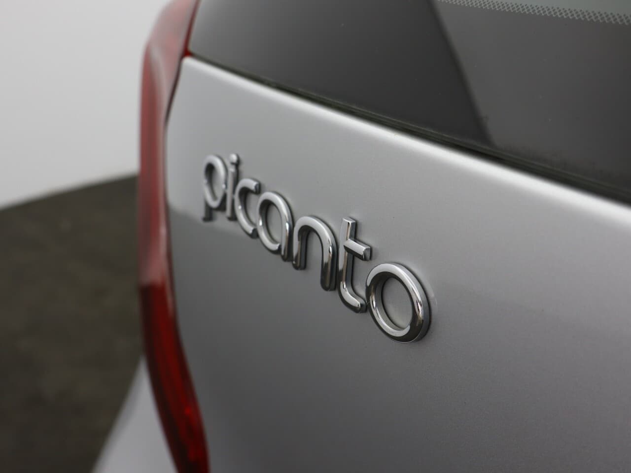 Kia Picanto 1.0 1 — image 53