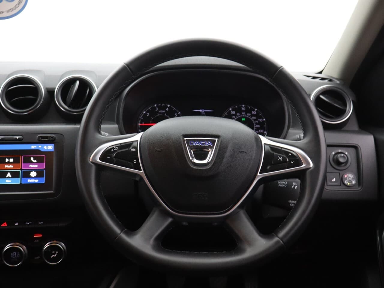 Dacia Duster 1.0 TCe Prestige — image 16