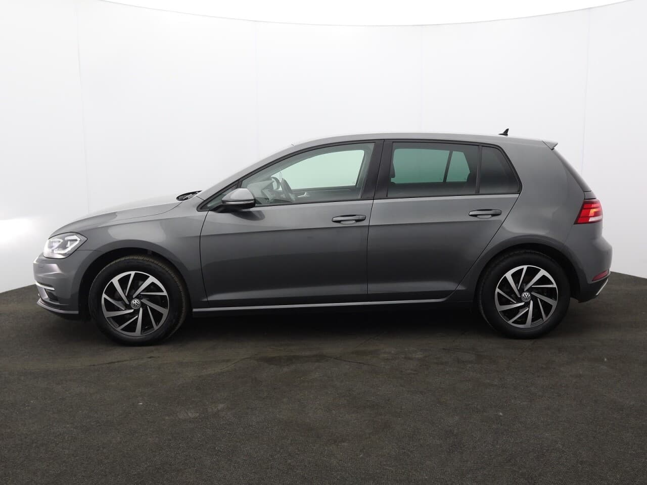 Volkswagen Golf 1.5 TSI EVO Match Edition — image 6
