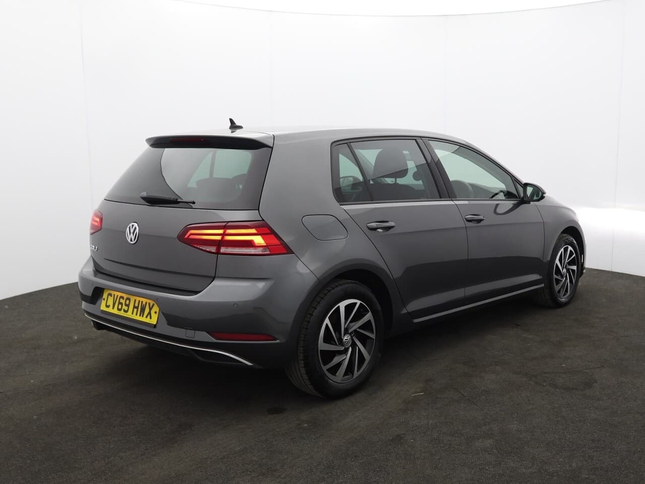 Volkswagen Golf 1.5 TSI EVO Match Edition — image 10