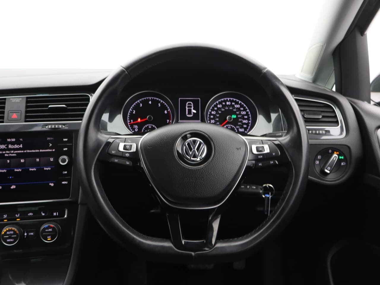 Volkswagen Golf 1.5 TSI EVO Match Edition — image 16