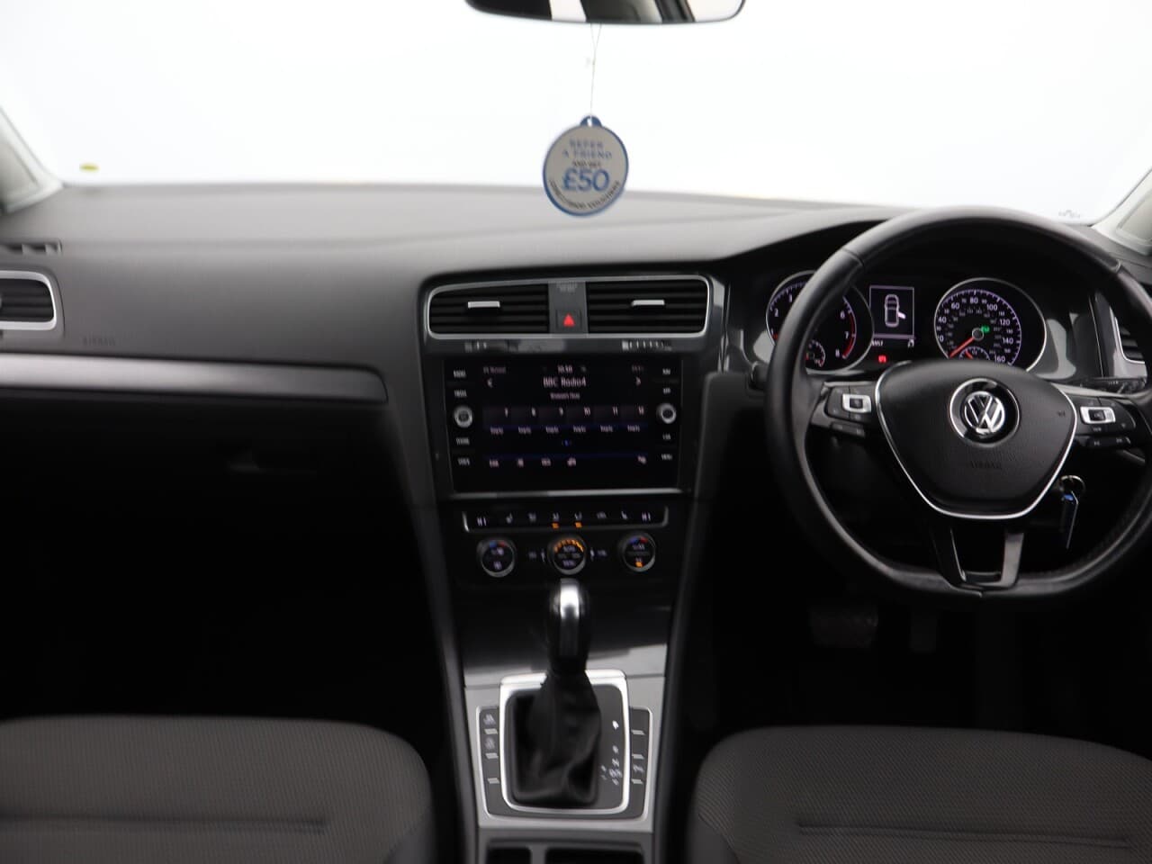 Volkswagen Golf 1.5 TSI EVO Match Edition — image 12