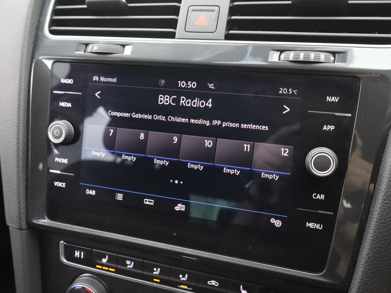 Volkswagen Golf 1.5 TSI EVO Match Edition — image 33