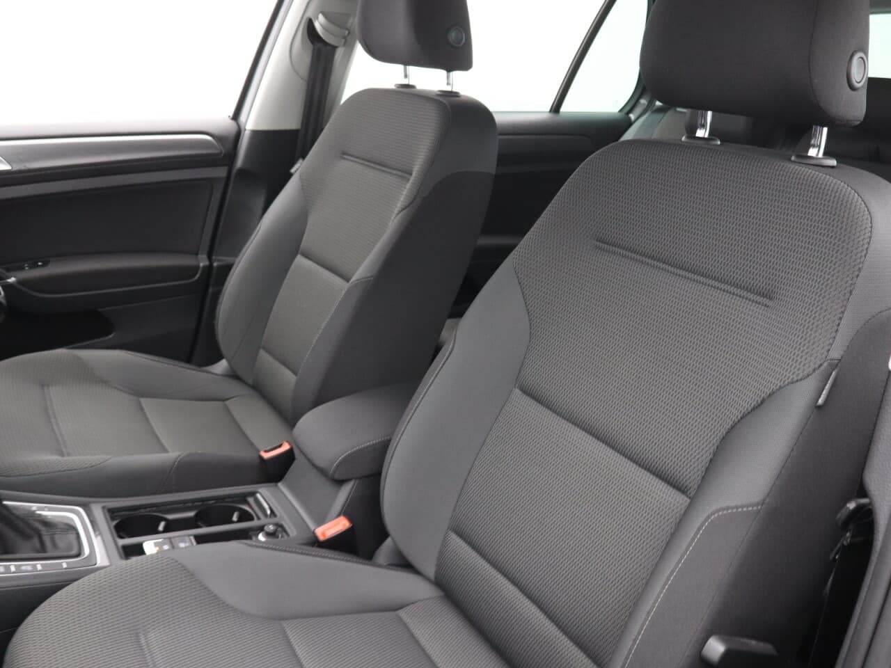 Volkswagen Golf 1.5 TSI EVO Match Edition — image 41