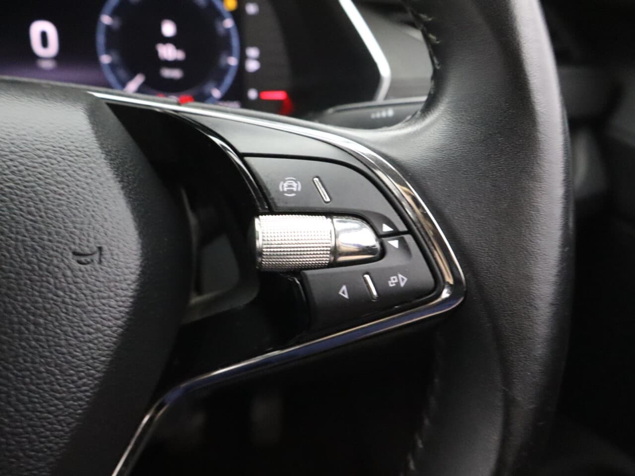 Skoda Octavia 1.0 TSI SE Technology — image 17