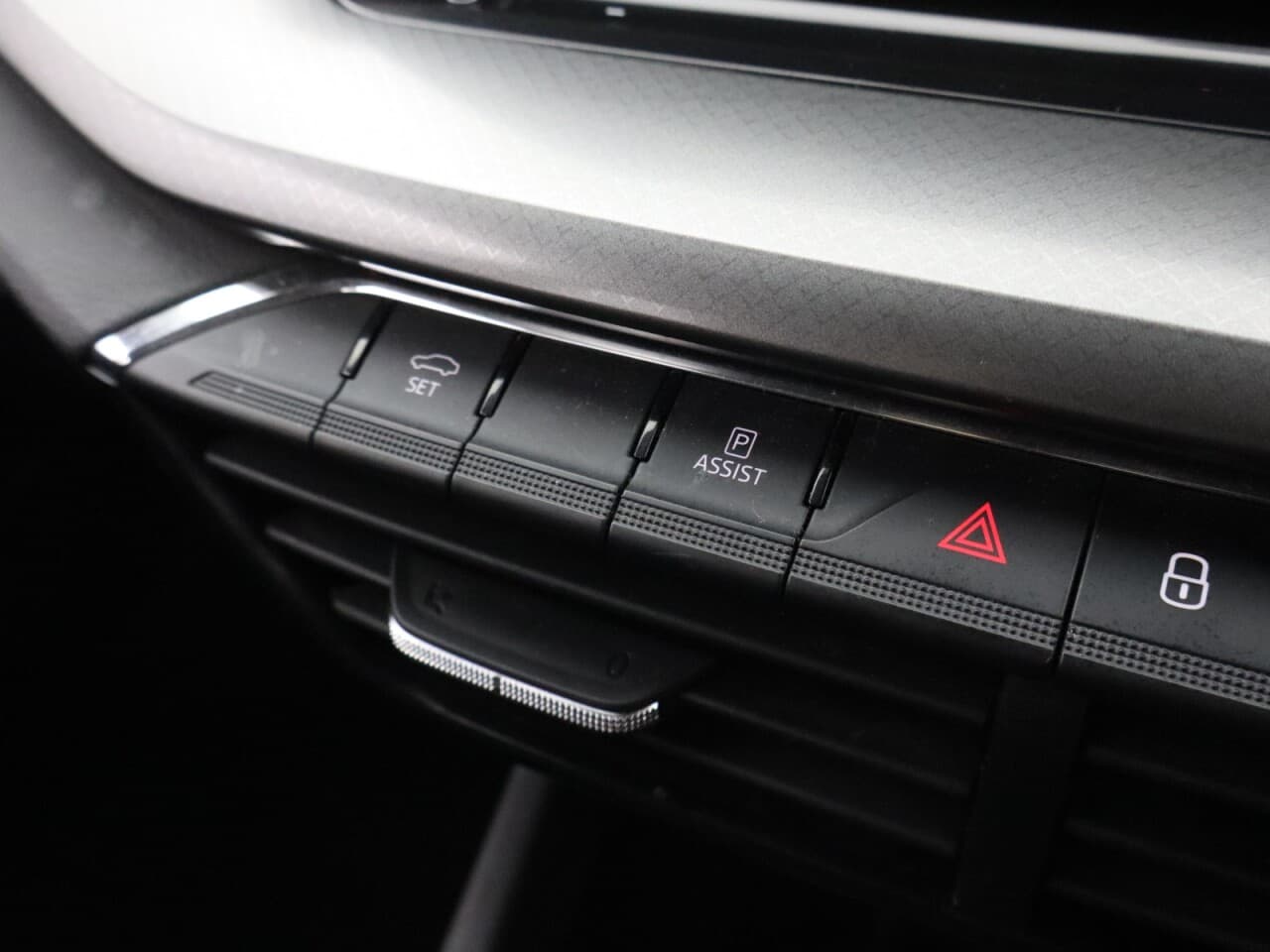 Skoda Octavia 1.0 TSI SE Technology — image 29