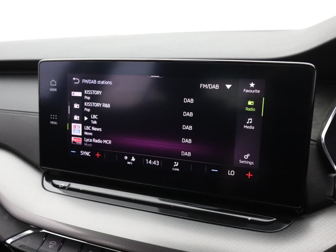 Skoda Octavia 1.0 TSI SE Technology — image 38