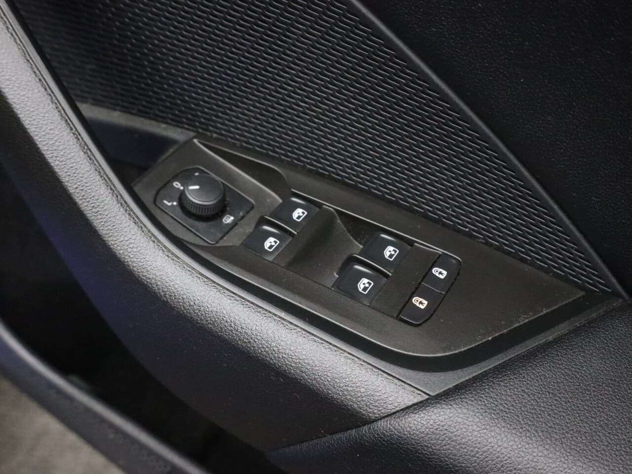 Skoda Octavia 1.0 TSI SE Technology — image 49