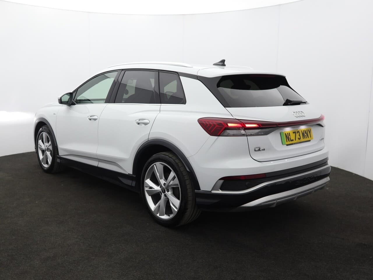 Audi Q4 E-Tron 40 S line — image 8
