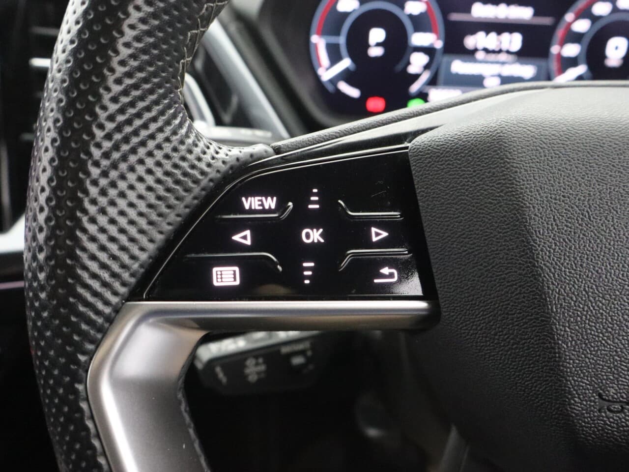 Audi Q4 E-Tron 40 S line — image 18