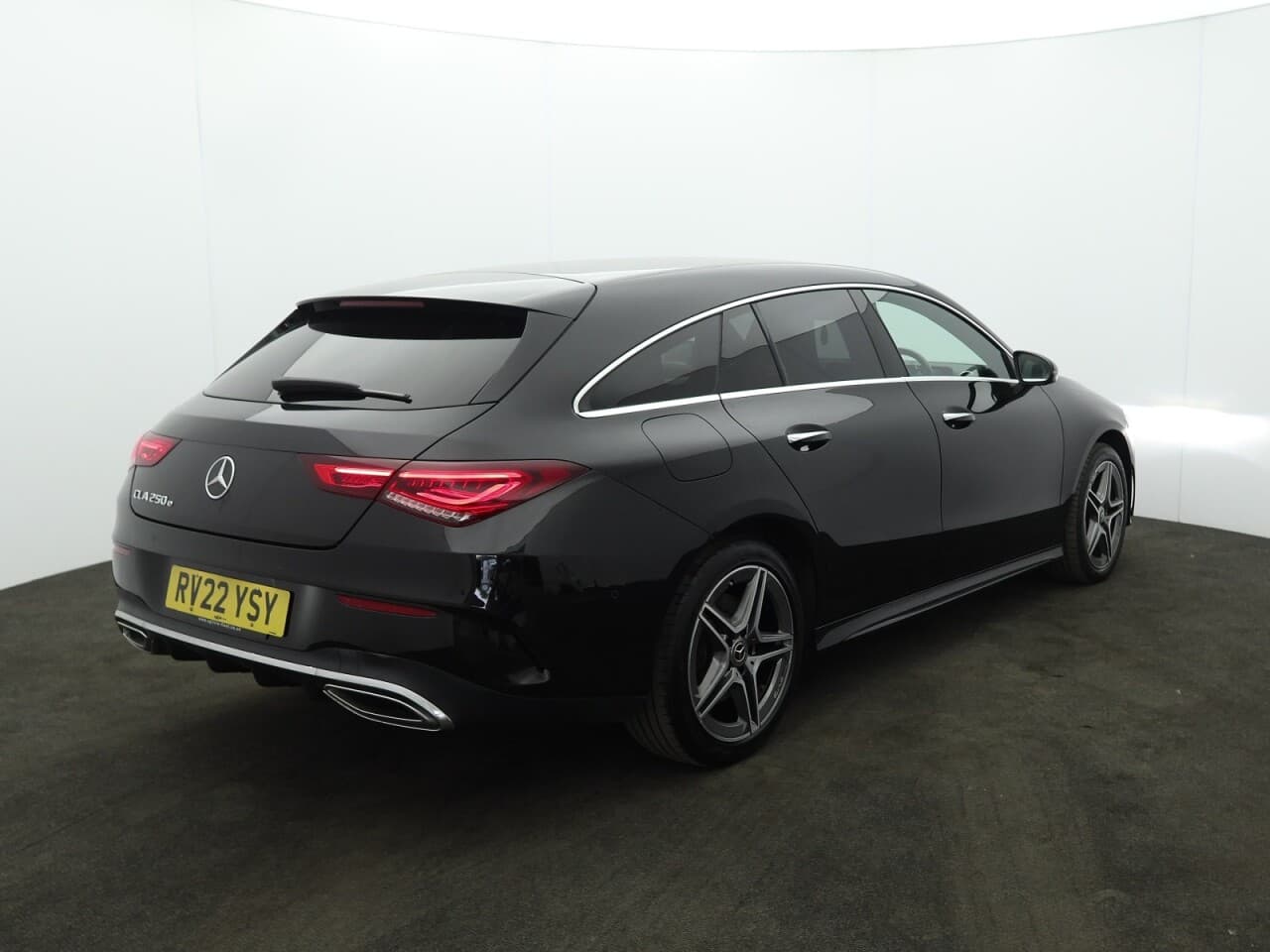 Mercedes-Benz Cla 1.3 CLA250e 15.6kWh AMG Line (Premium) Shooting Brake — image 10