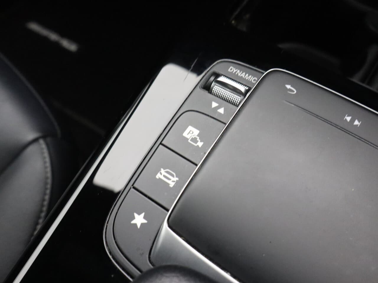 Mercedes-Benz Cla 1.3 CLA250e 15.6kWh AMG Line (Premium) Shooting Brake — image 28