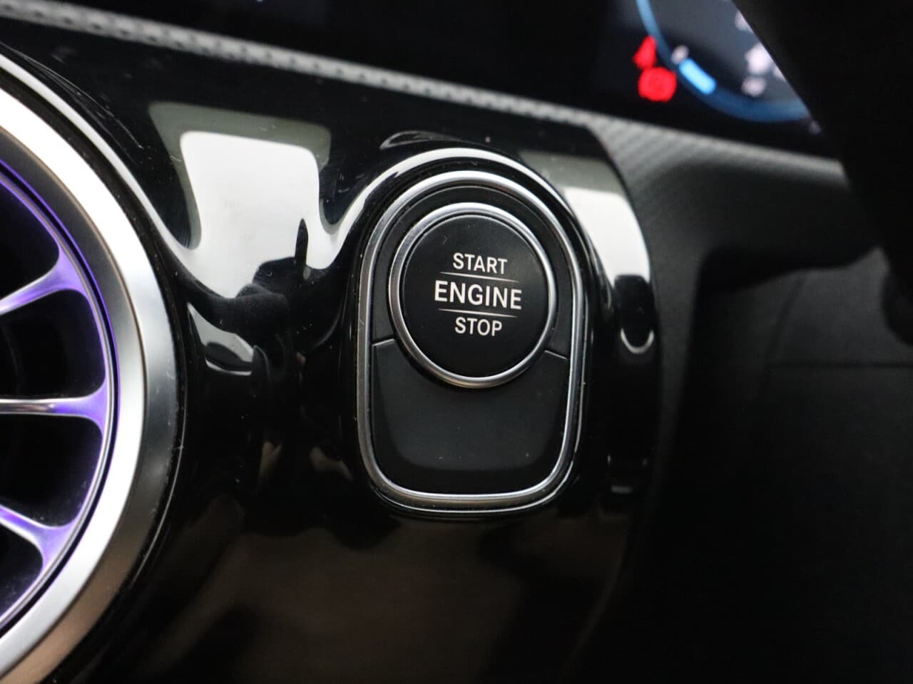 Mercedes-Benz Cla 1.3 CLA250e 15.6kWh AMG Line (Premium) Shooting Brake — image 32