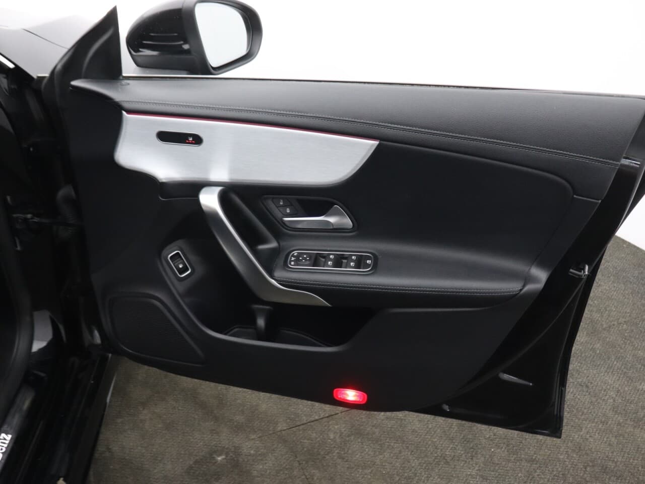 Mercedes-Benz Cla 1.3 CLA250e 15.6kWh AMG Line (Premium) Shooting Brake — image 50